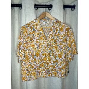 Women's  Vans Mushroom and Flower Button Up Short Sleeve Top